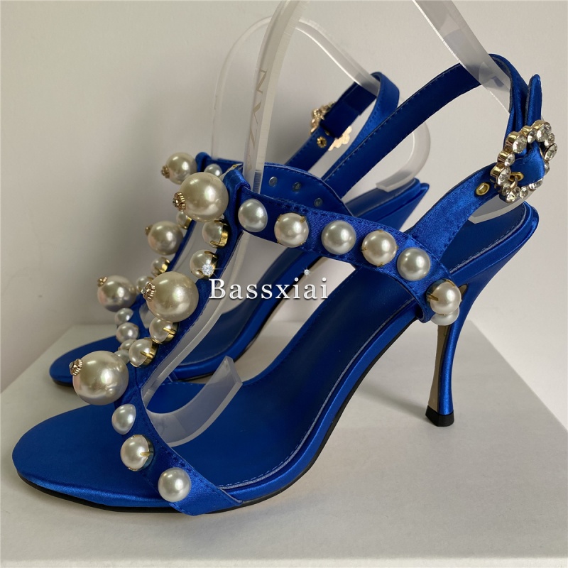 Perlenperlen-Dekor, T-Riemen,  – Sandal Strappy Heeled Bewertung und Preis
